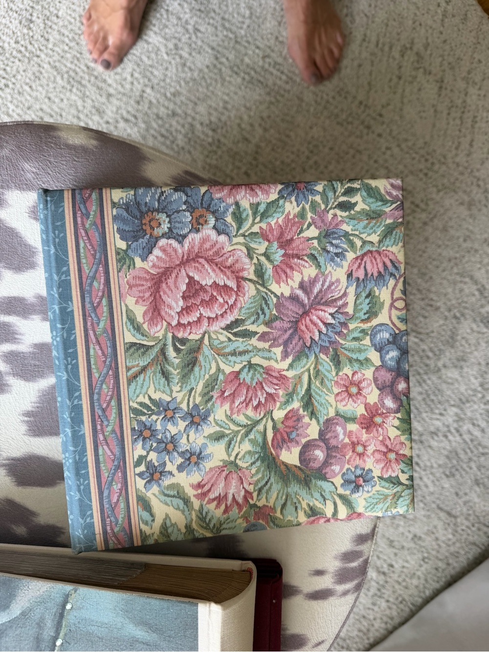 Floral Pattern Photo Album - Pink Multicolor 40 photos